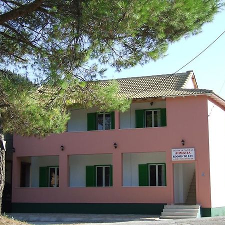 Chalikias Rooms Asprogerakata Bagian luar foto