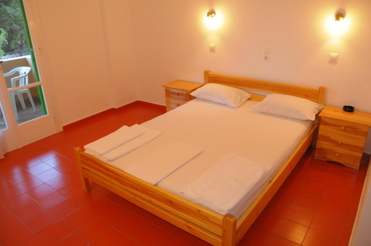 Chalikias Rooms Asprogerakata Bagian luar foto