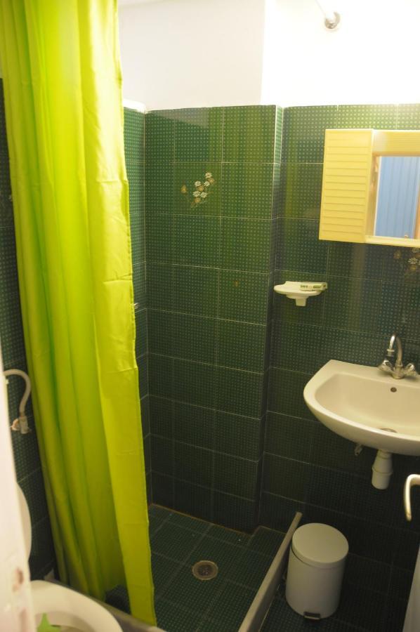 Chalikias Rooms Asprogerakata Bagian luar foto