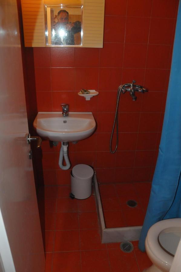 Chalikias Rooms Asprogerakata Bagian luar foto