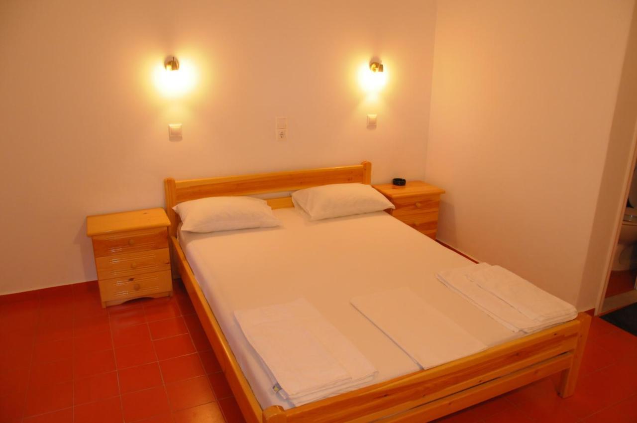 Chalikias Rooms Asprogerakata Bagian luar foto