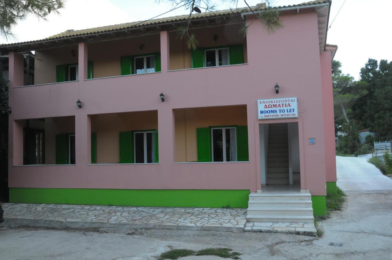 Chalikias Rooms Asprogerakata Bagian luar foto