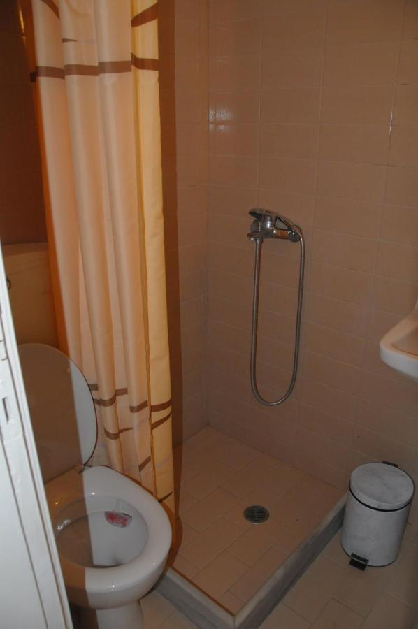 Chalikias Rooms Asprogerakata Bagian luar foto