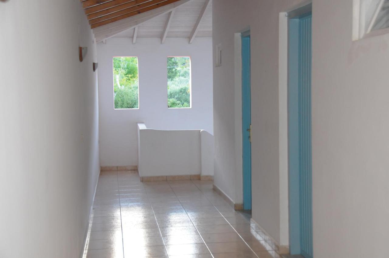 Chalikias Rooms Asprogerakata Bagian luar foto